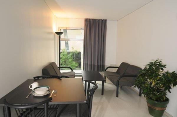 Residences Uqam Ouest Aparthotel 3*